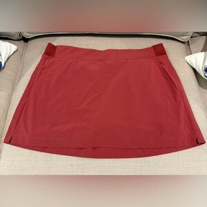 Athleta Brooklyn Mid-Rise 13.5" Brick Red Skort , Size 12